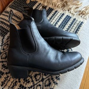 Blundstone #1671 Women’s Series Heeled Boot, Black Size 7.5
